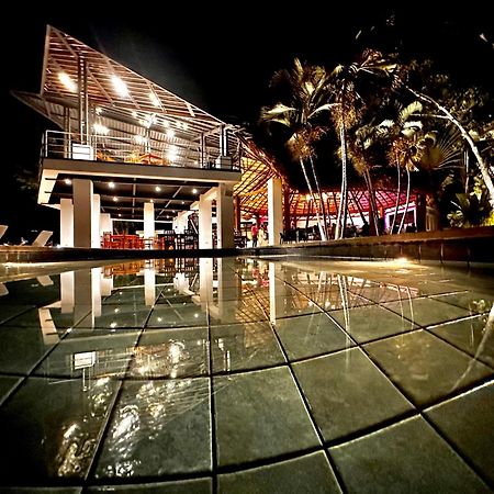 Hotel Maya Internacional フローレス エクステリア 写真