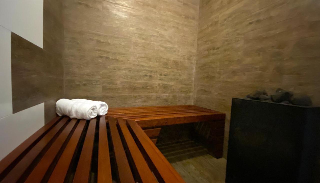 Hotel Maya Internacional フローレス エクステリア 写真
