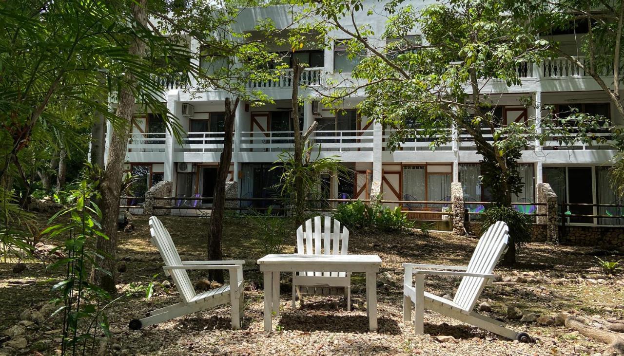 Hotel Maya Internacional フローレス エクステリア 写真